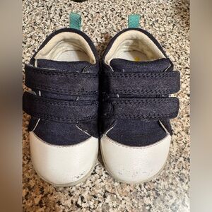 Ten Little First Walker size 6 Baby shoes sneakers, navy